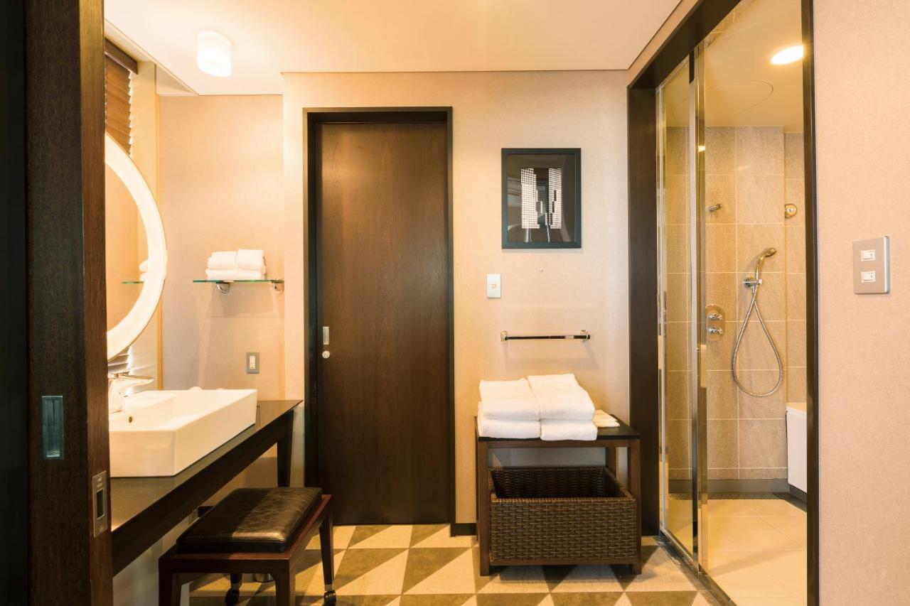 Suite Junior Lit King-Size Étage Premium avec Accès au Salon