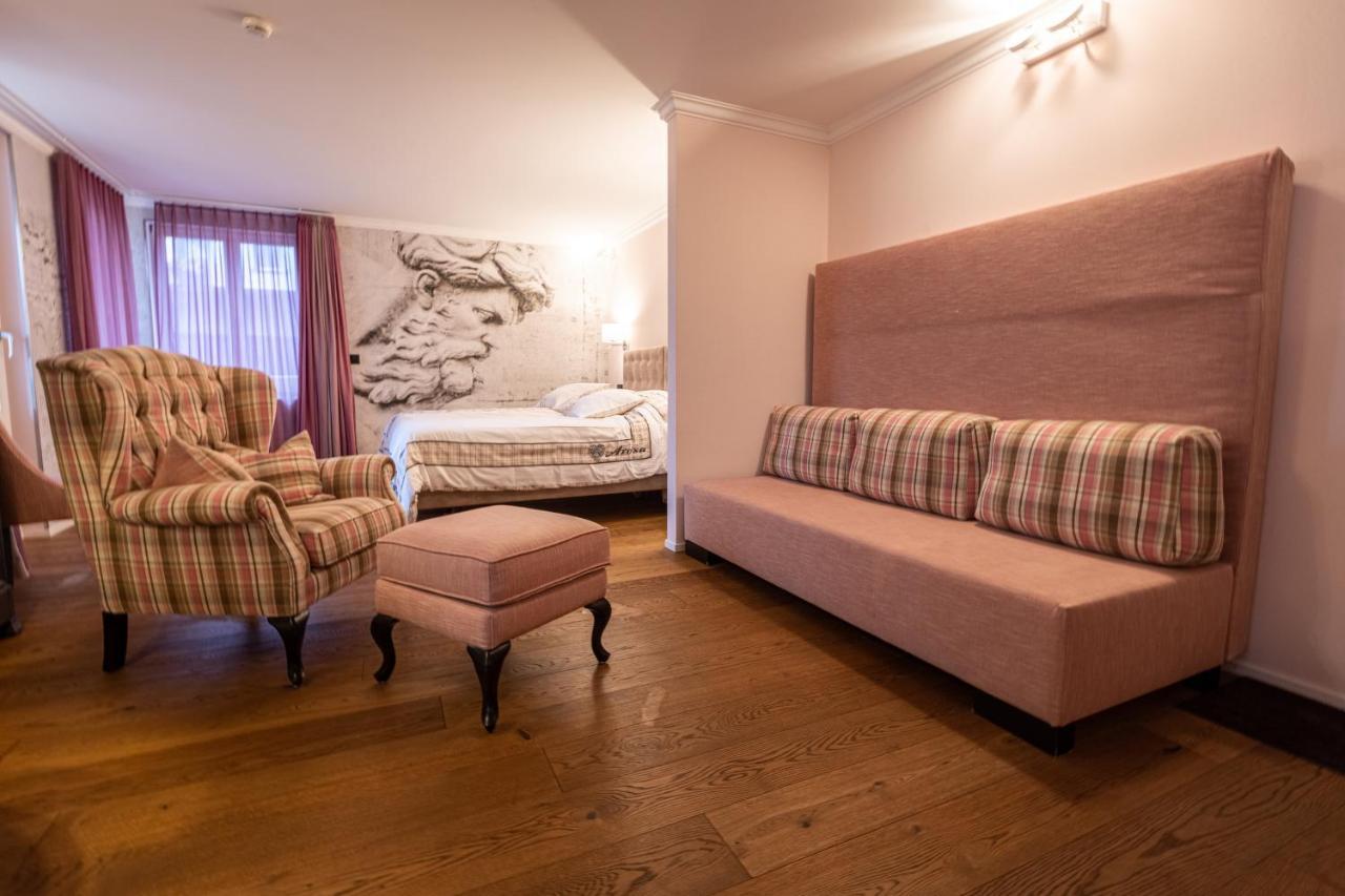 Junior Suite,1372059866:JPEG