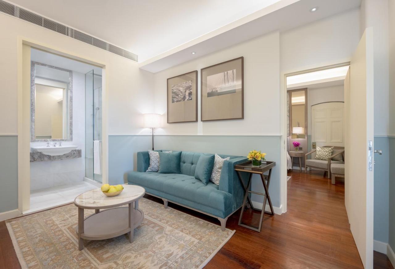 Lower Floor Suite
