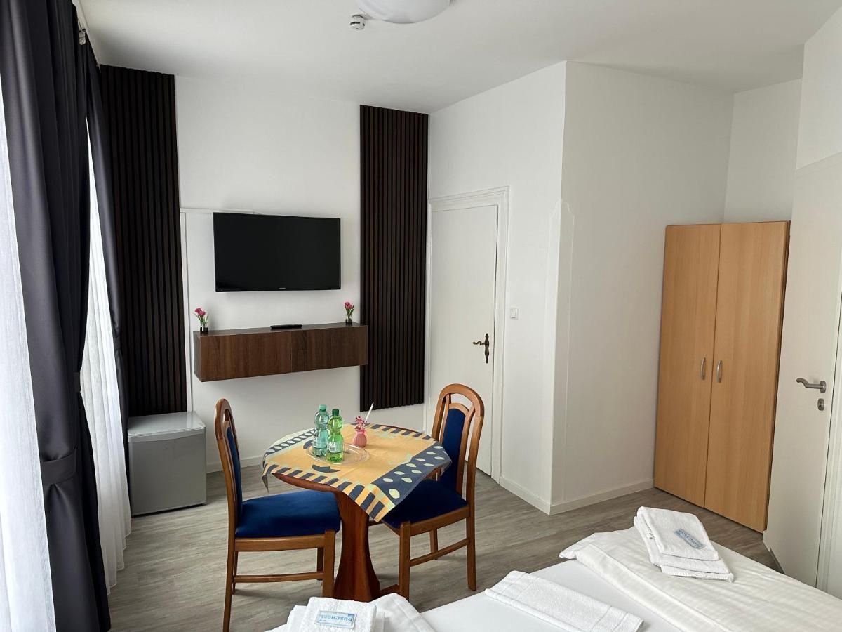 Economy Double Room 4