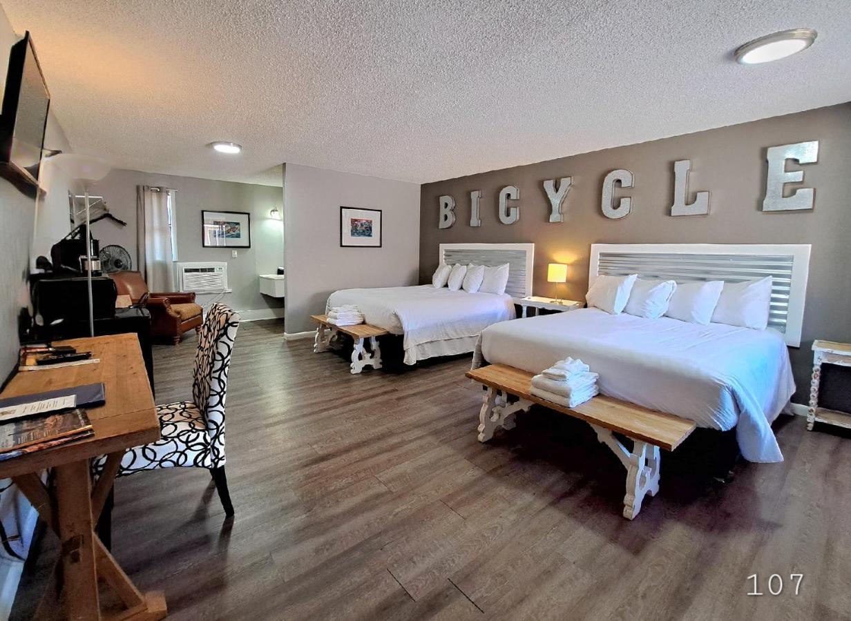 Superior Queen Room Two Queen Beds