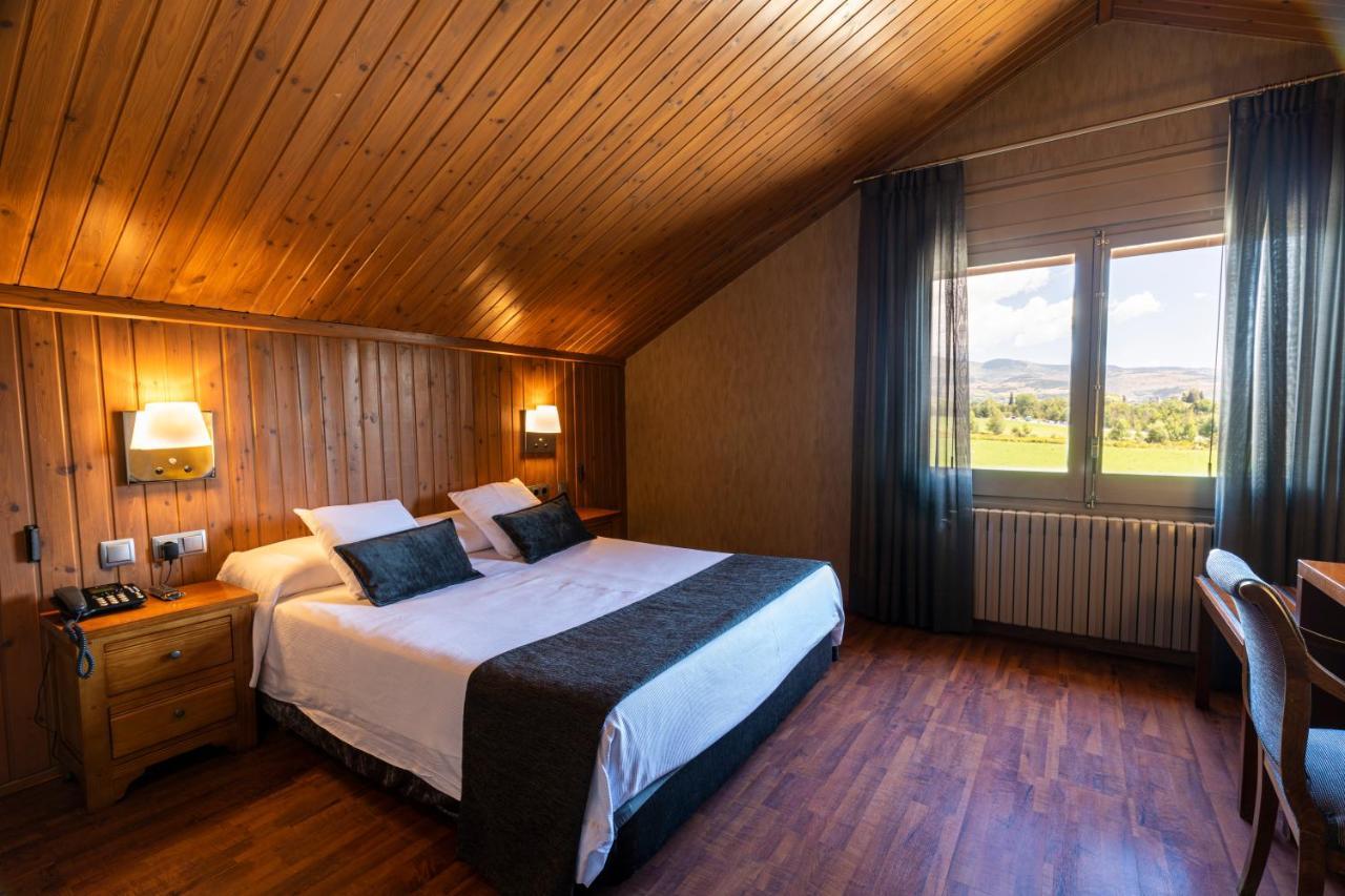 Double or Twin Room,1379367740:JPEG