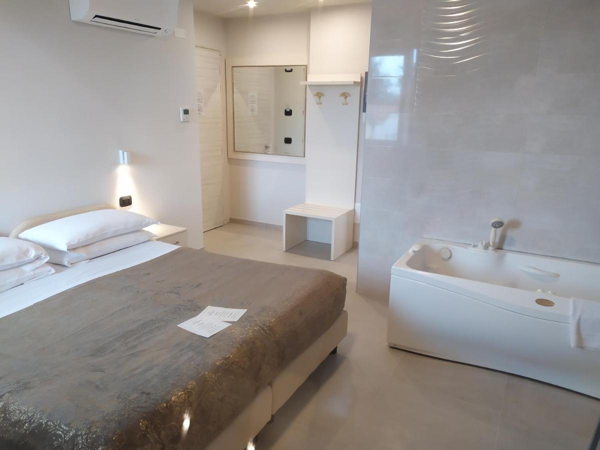Double Room Spa Bath
