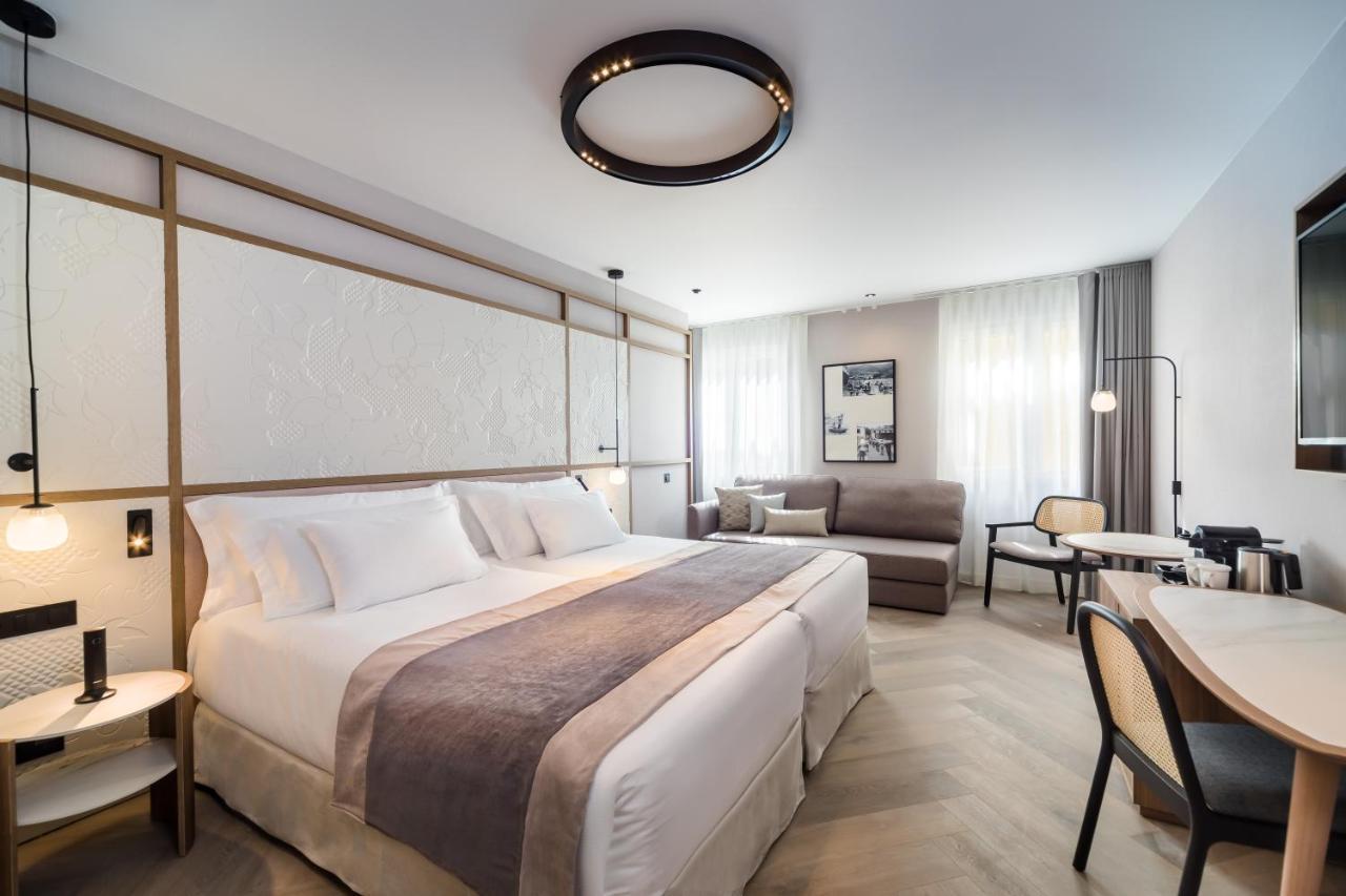 Junior Suite,1380759695:JPEG