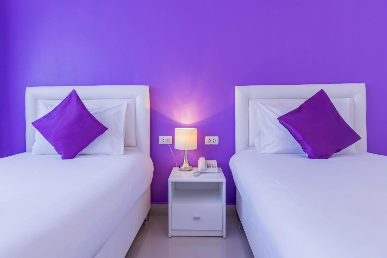 Deluxe Double or Twin Room Pool View