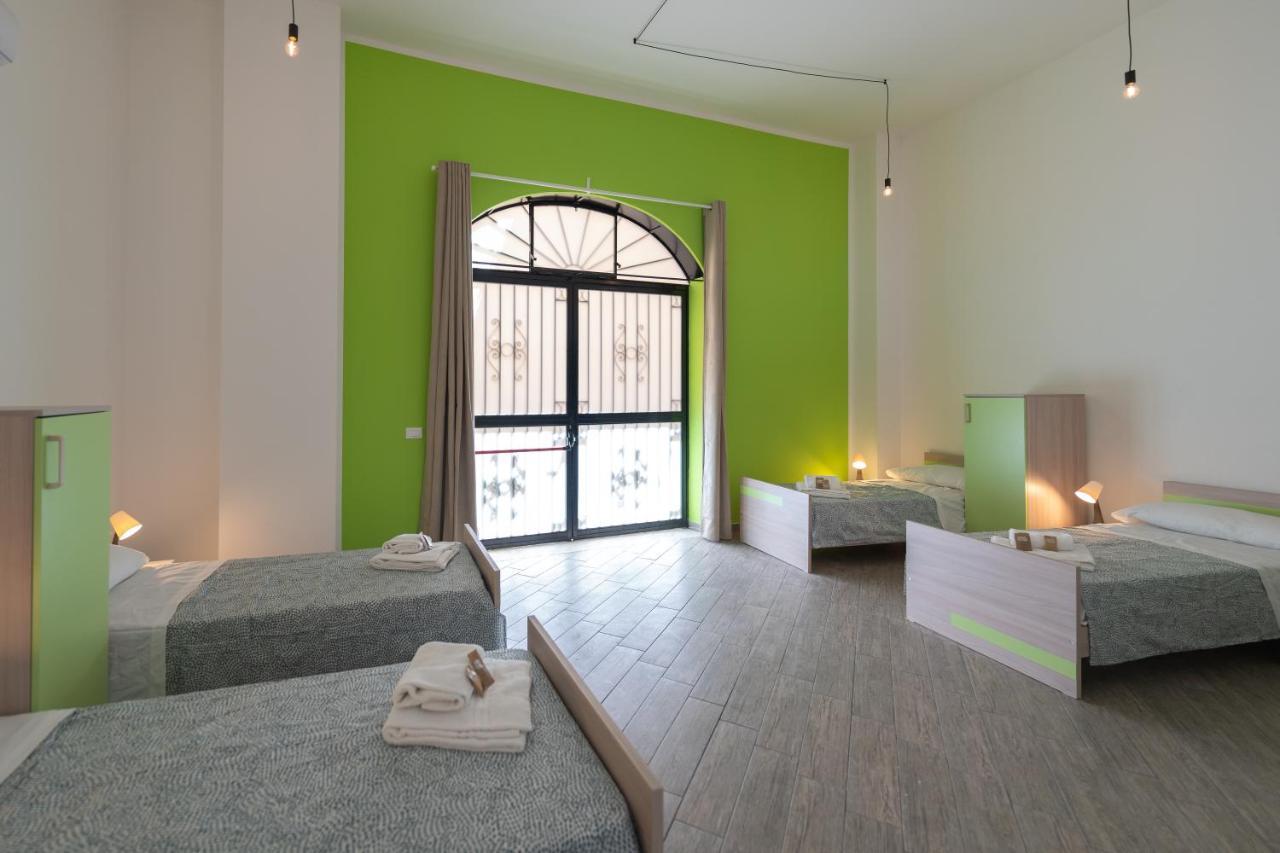 Bed 4-Bed Mixed Dormitory Room