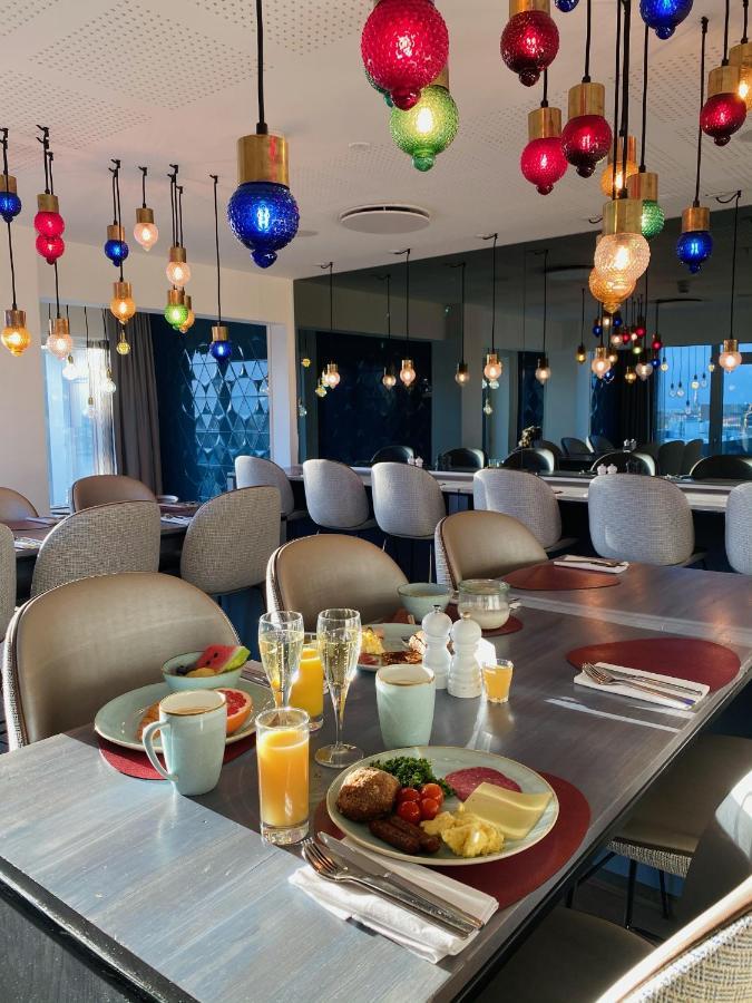 Premium Executive King Lounge