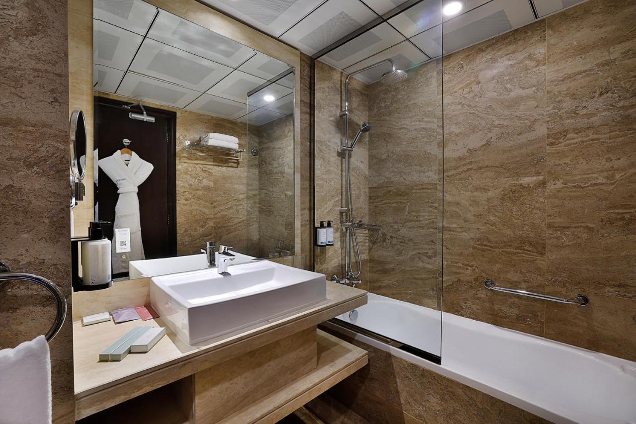 Hébergement Deluxe Étage Premium avec Accès au Salon