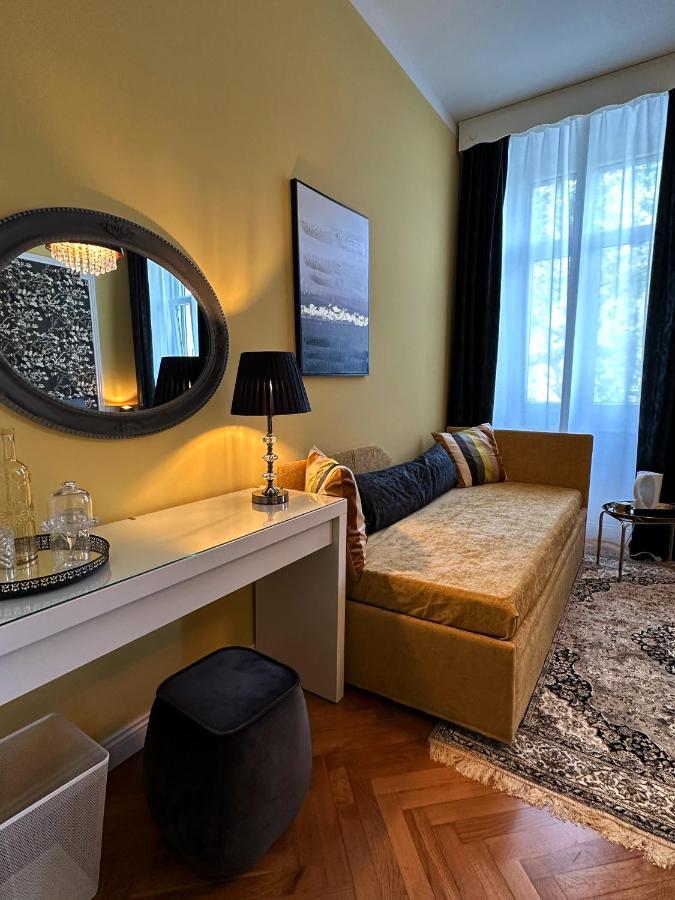 Deluxe Double or Twin Room,1402637753:JPEG