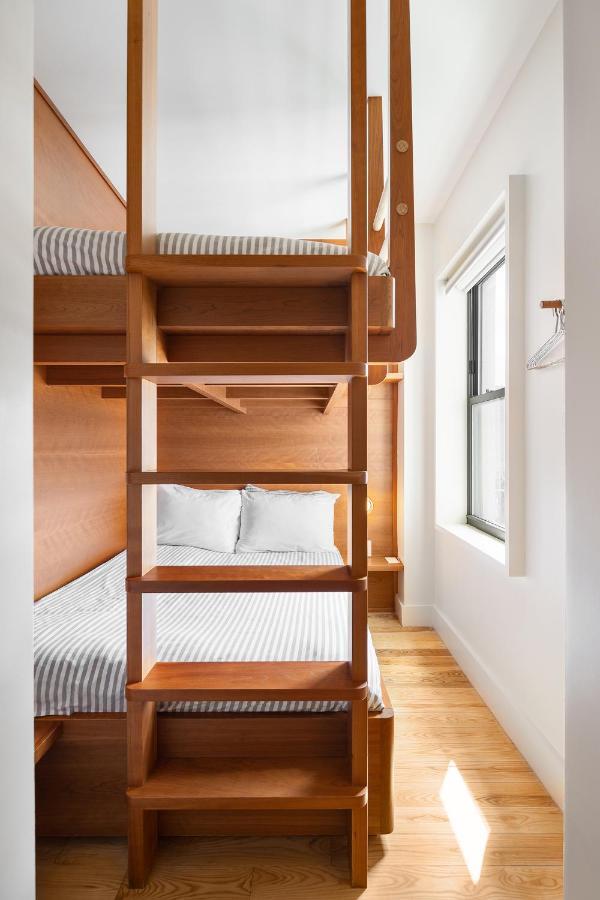 Double Bunk,1402473476:JPEG