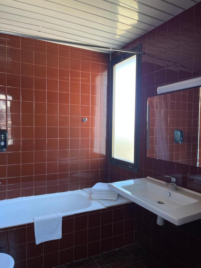 Single Room,1411433198:JPEG