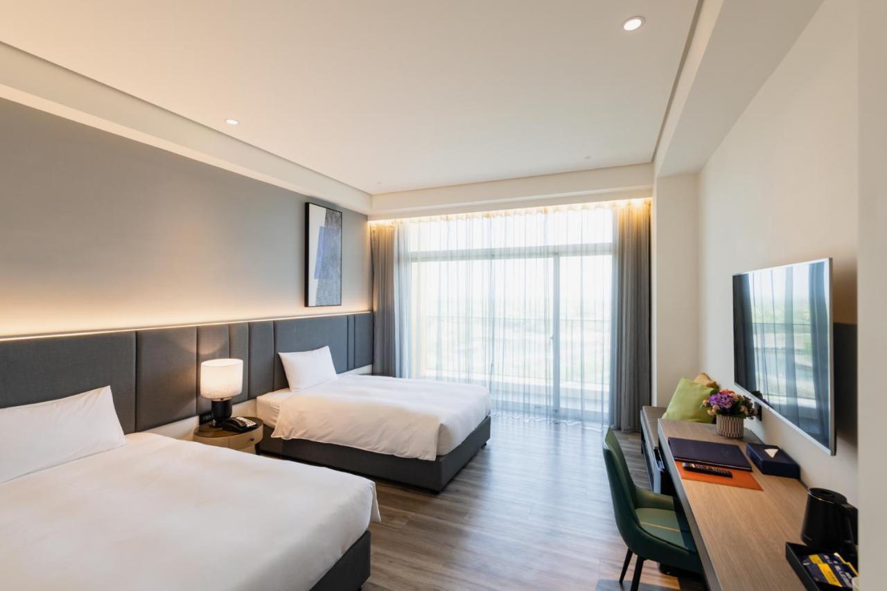 Twin Room Lake View