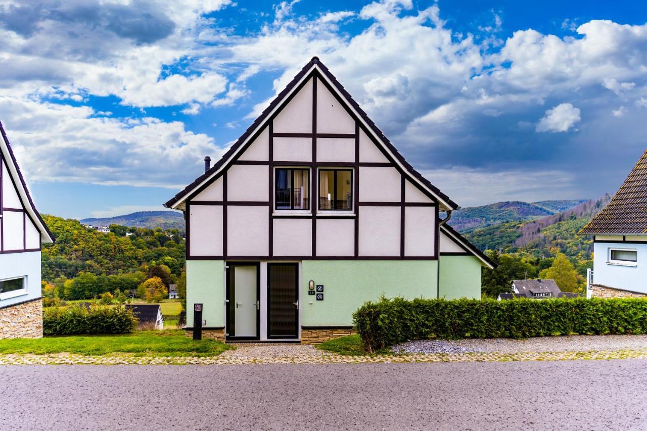 Five-Bedroom Bungalow,1402929098:JPEG