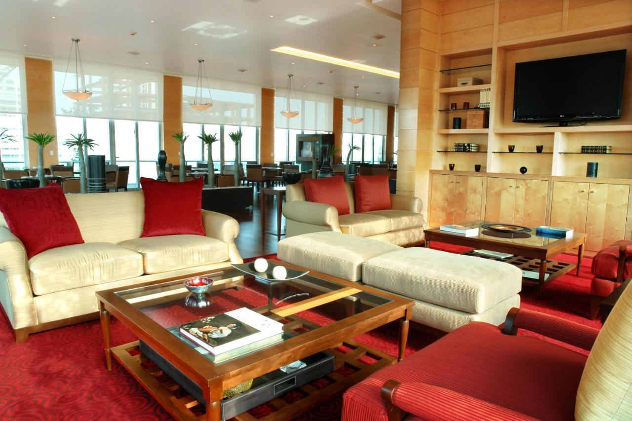 Executive lounge access, 1 King, Corner room,1634406778:JPEG