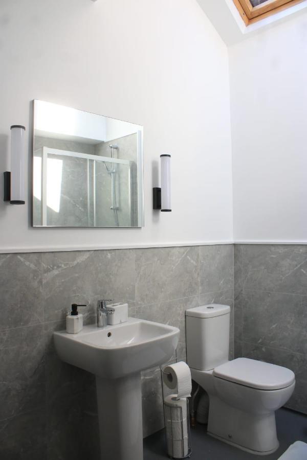 Triple Room with Shower