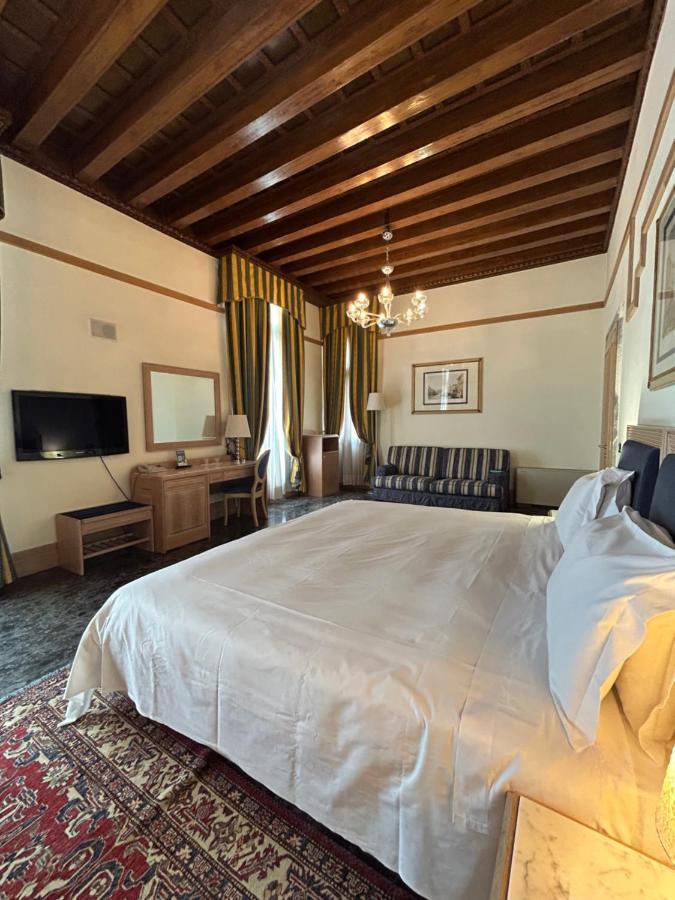 Suite Canal View