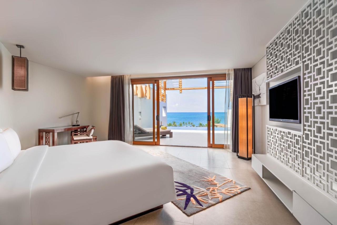 Seaview One Bedroom Suite Private Pool