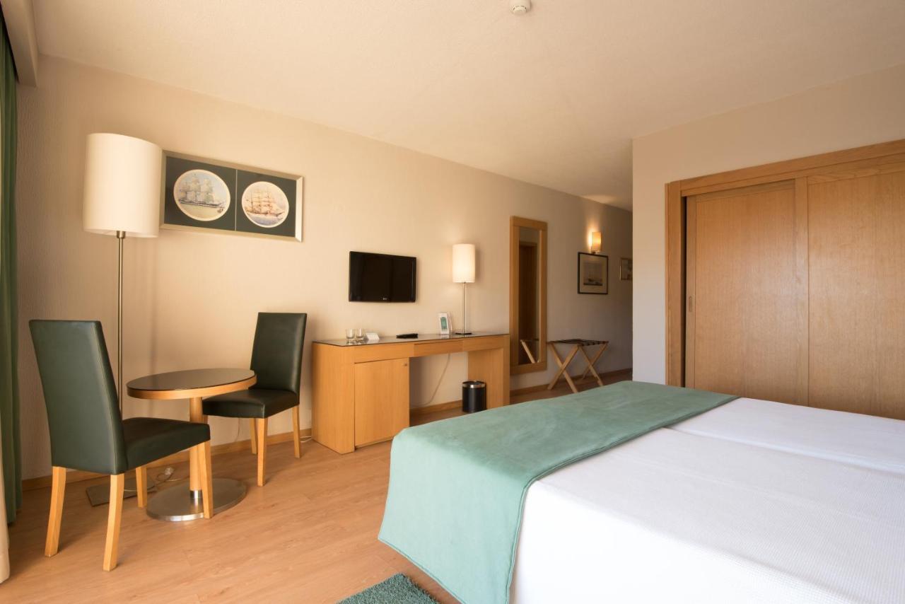 Twin Room,1420640628:JPEG