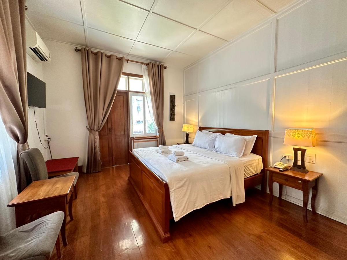 Deluxe Double Room Balcony Pool View