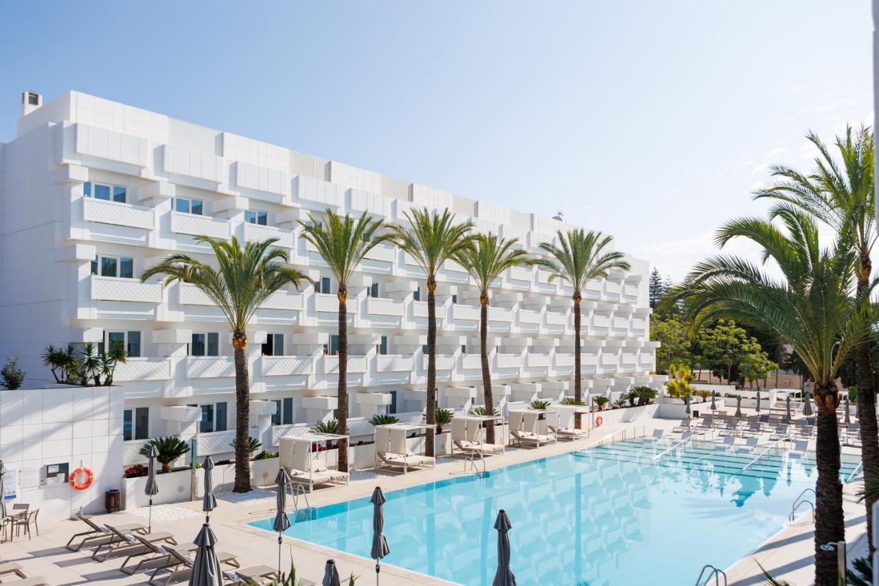 Premium Deluxe Double or Twin Room Pool View