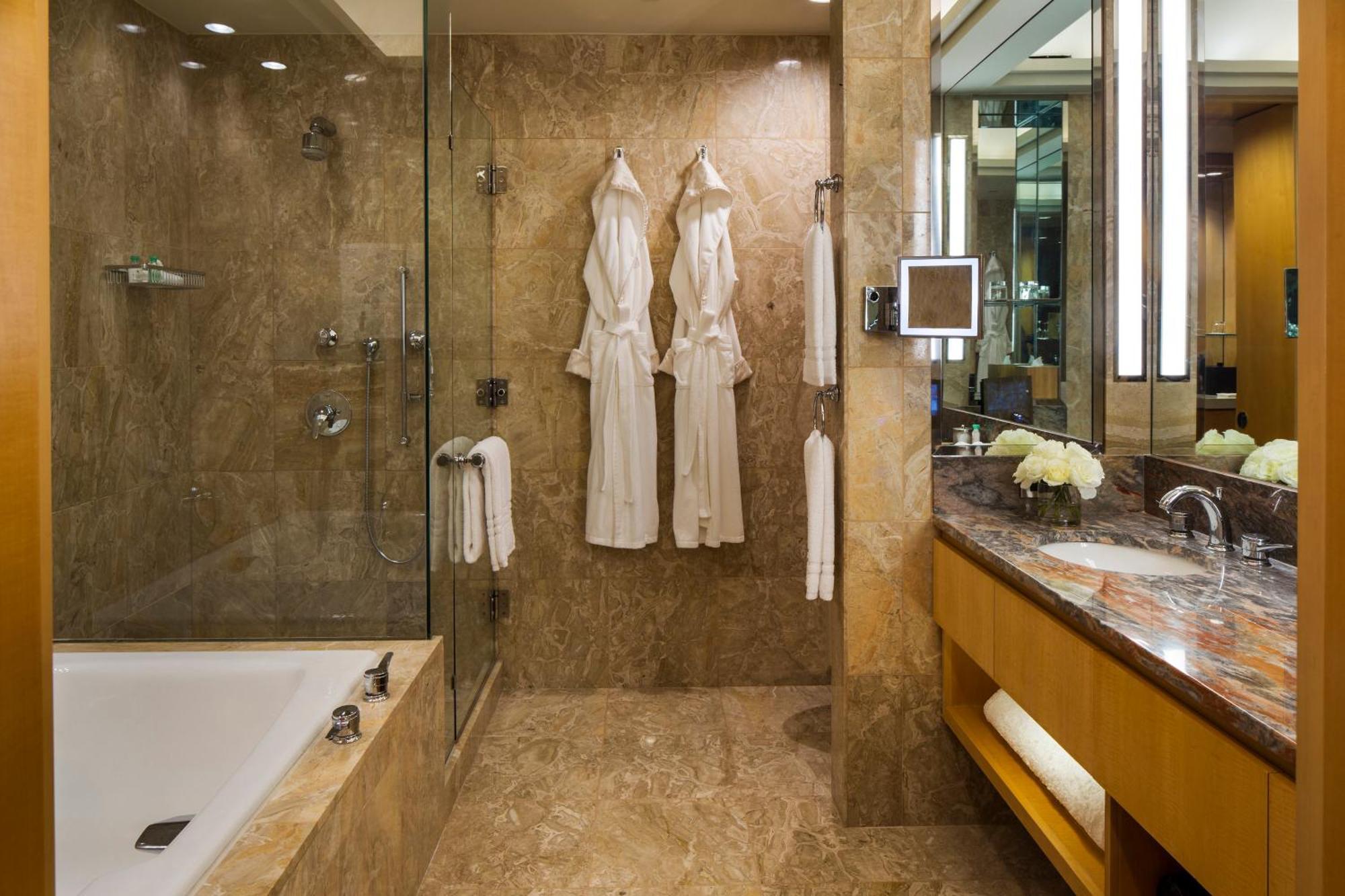 Junior Suite City View King