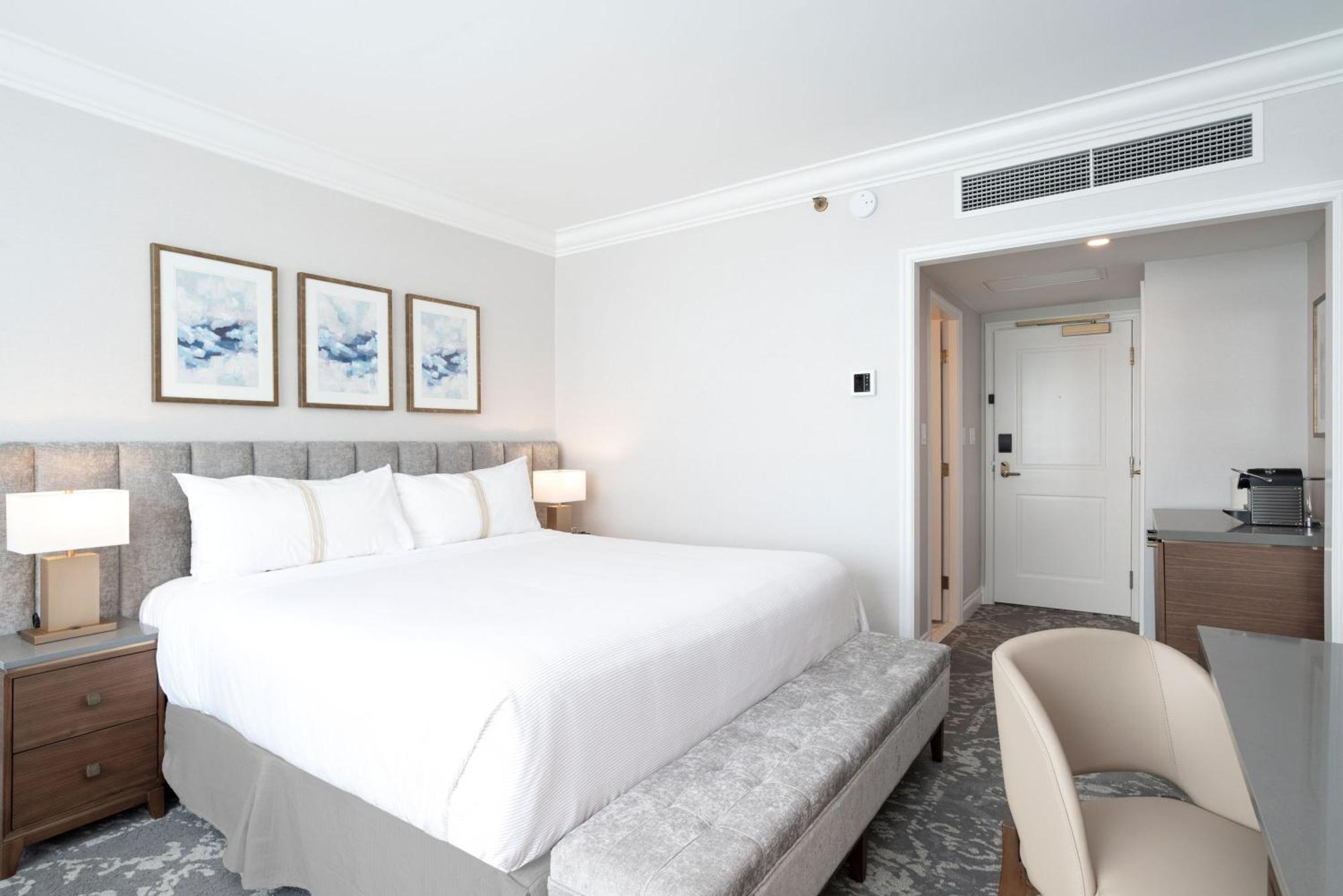 Sutton Room 1 King Bed