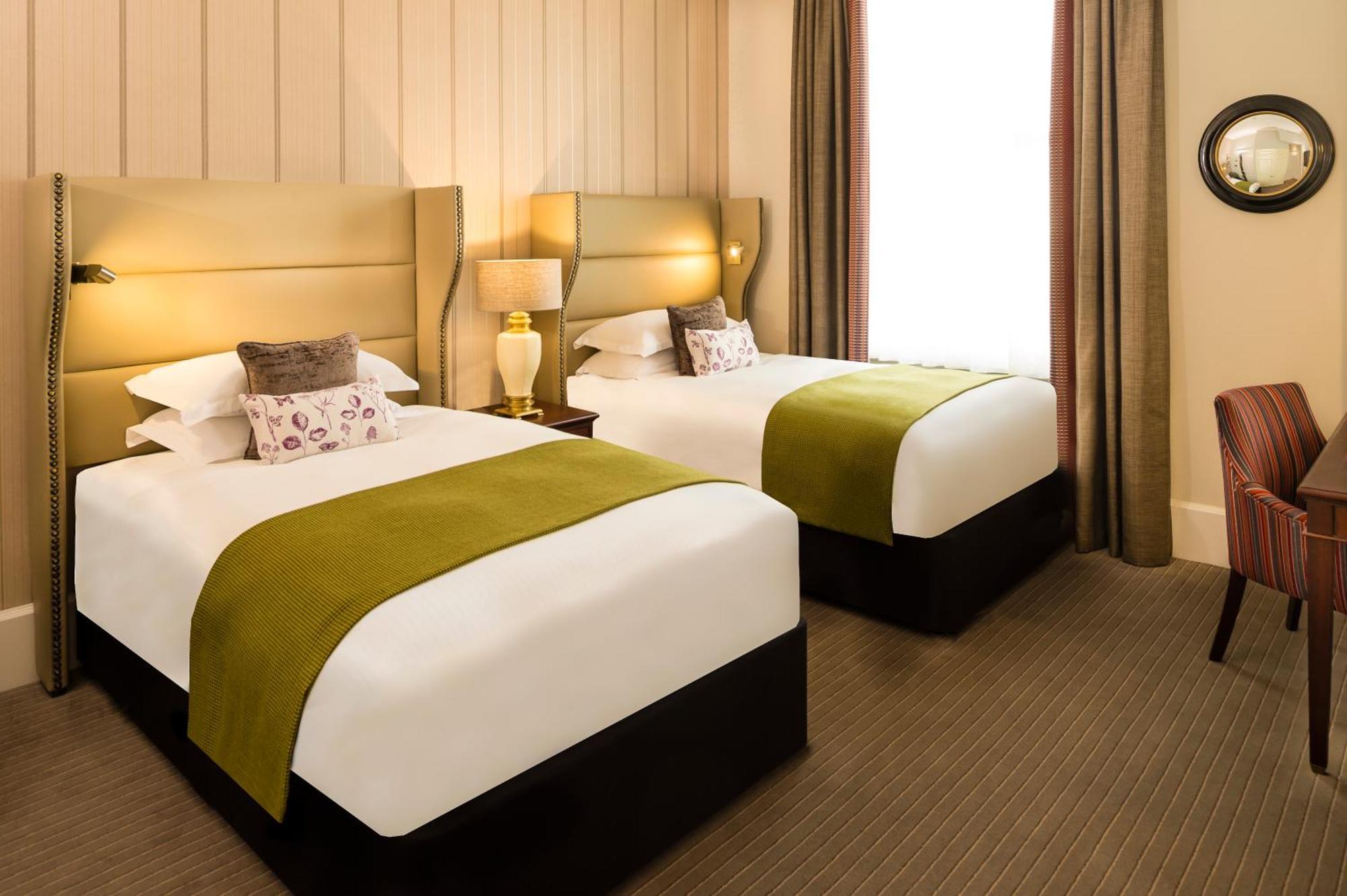 Deluxe Room Two Single Beds