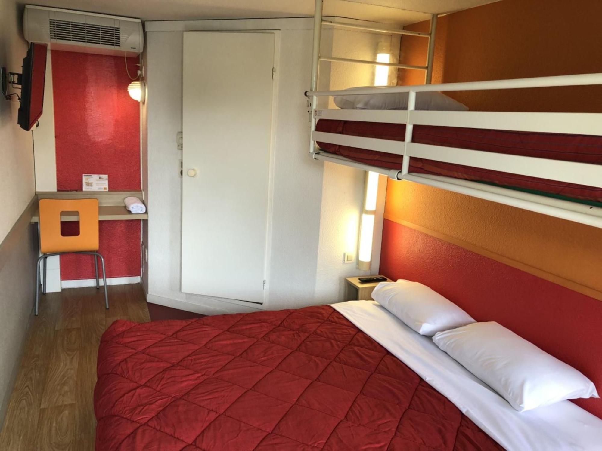 Triple Room 1 Double Bed 1 Single Bed