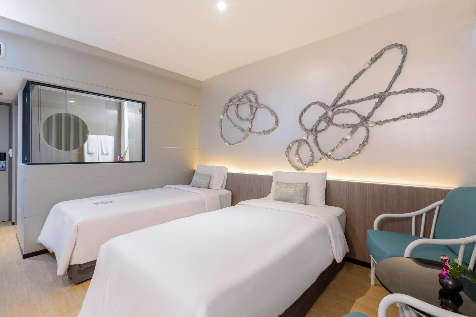Deluxe Twin Room,1756454152:JPEG