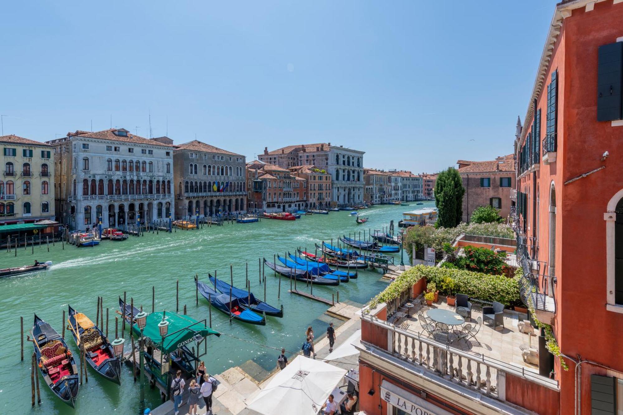 Superior Double Room Partial Canal View