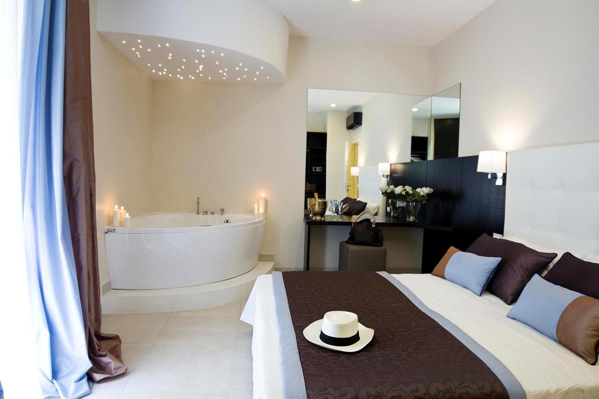 Double Room Spa Bath