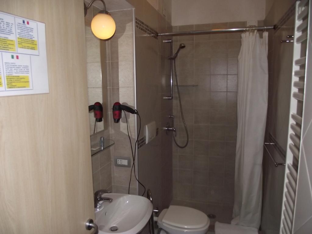 Standard Triple Room,146875250:JPEG