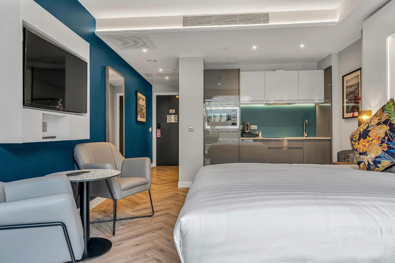 Smart Studio Balcony