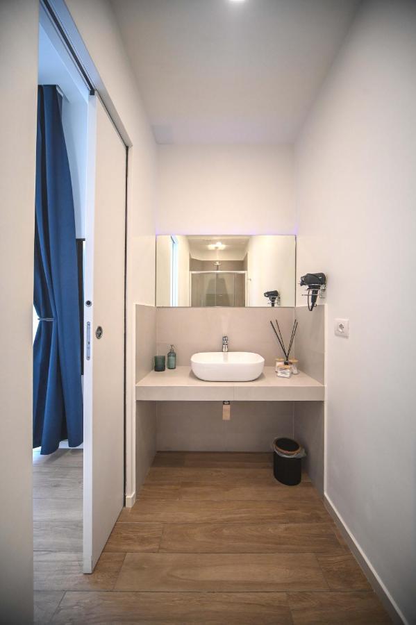 Double Room Private Bathroom