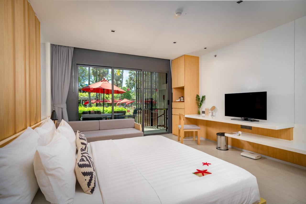 Deluxe King Lanai Room