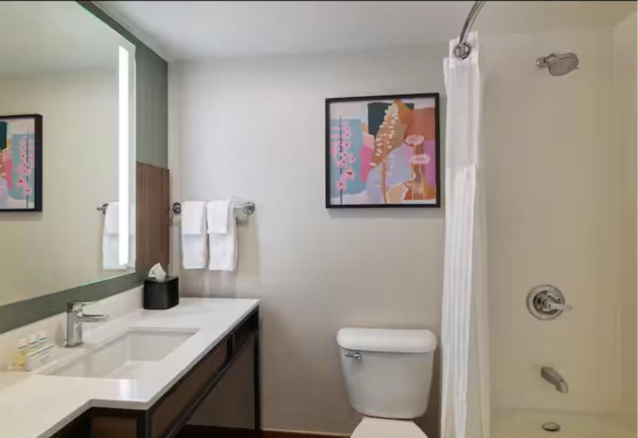 Premium King Room,1622025486:JPEG