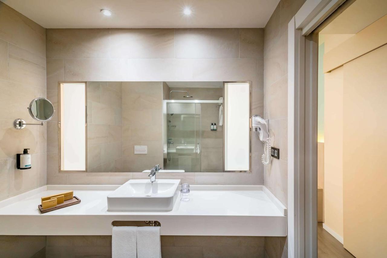 Superior Double or Twin Room Terrace with Side Sea View,1498553875:JPEG