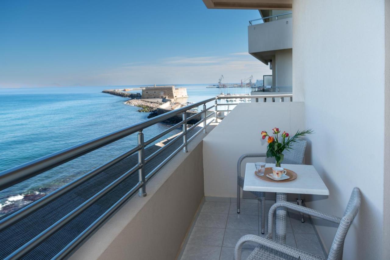 Double or Twin Room Sea View