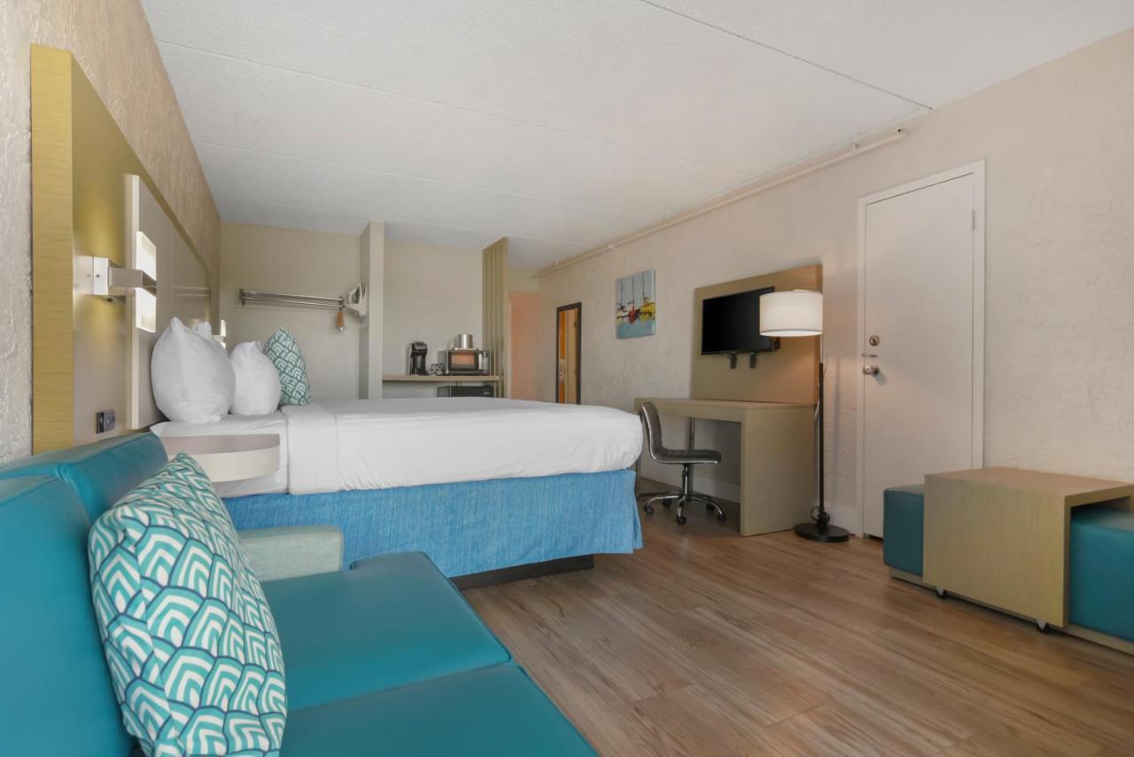 King Room with City View - Accessible/Non-Smoking,1328027342:JPEG