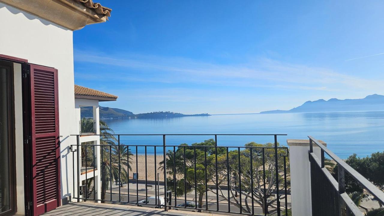 Double or Twin Room Sea View balcony
