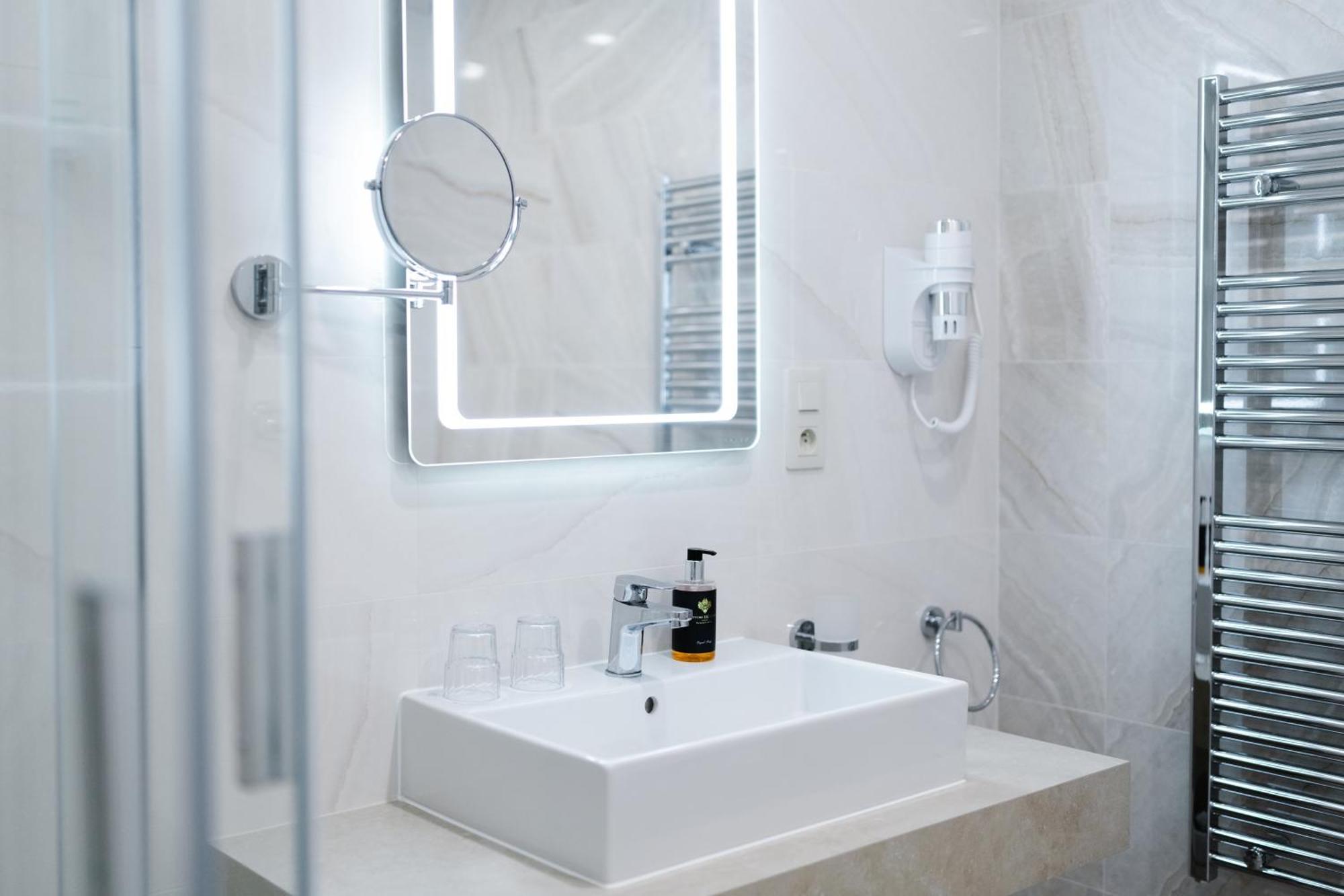 Superior Single Room Wellness Access