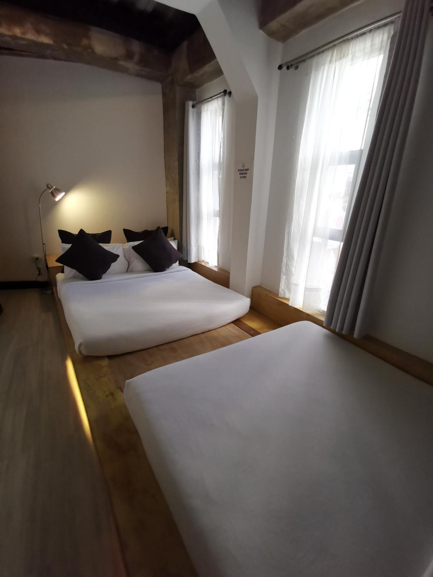 Family Room,1499350096:JPEG