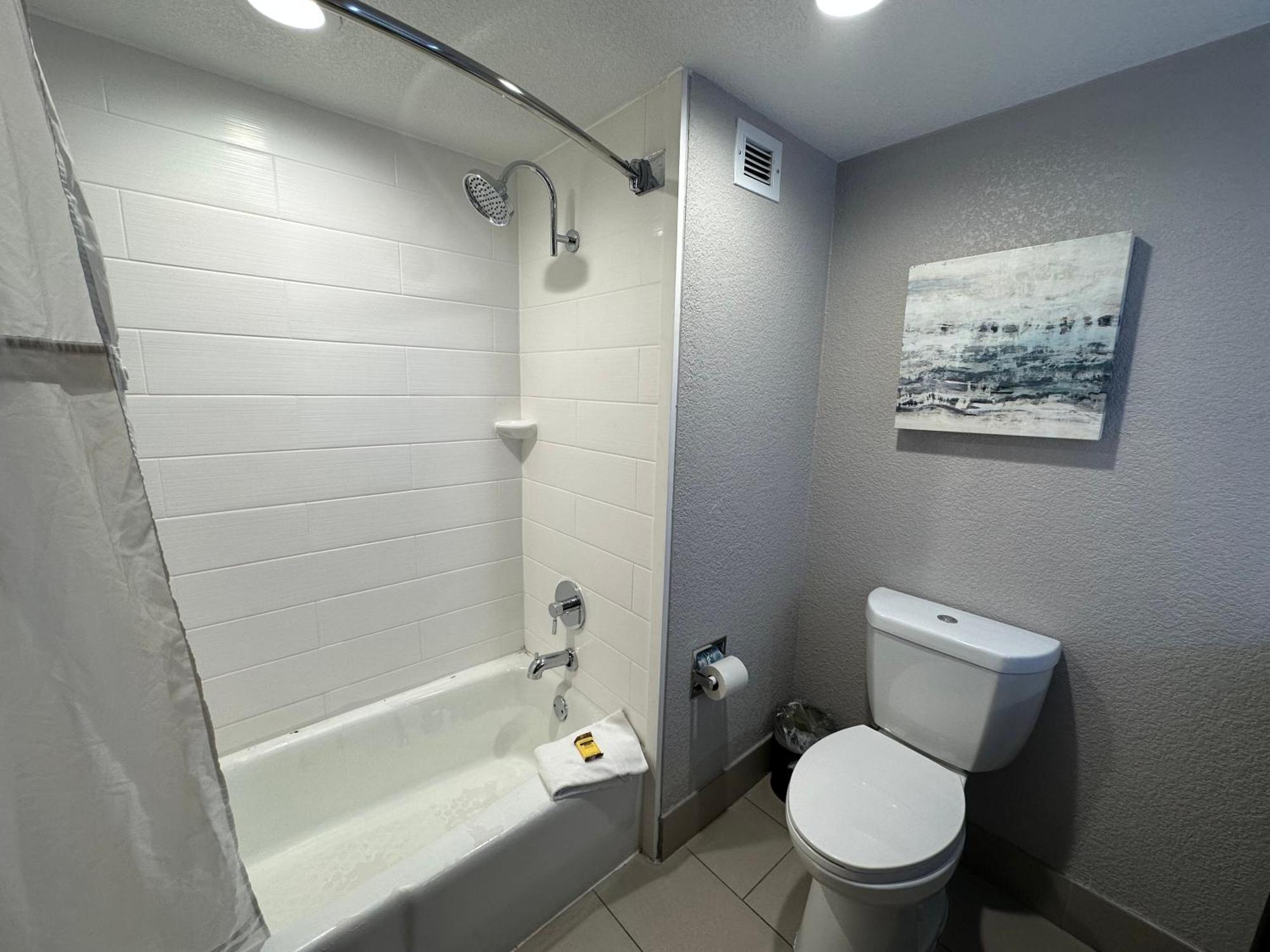 Triple Room with Sofa Bed - Non Smoking,1499460784:JPEG