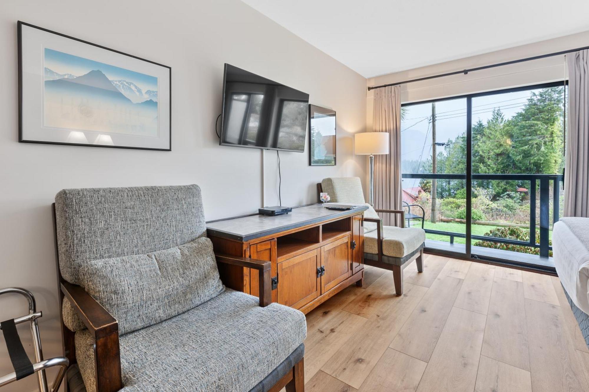 Pet Friendly Room Balcony Ocean View