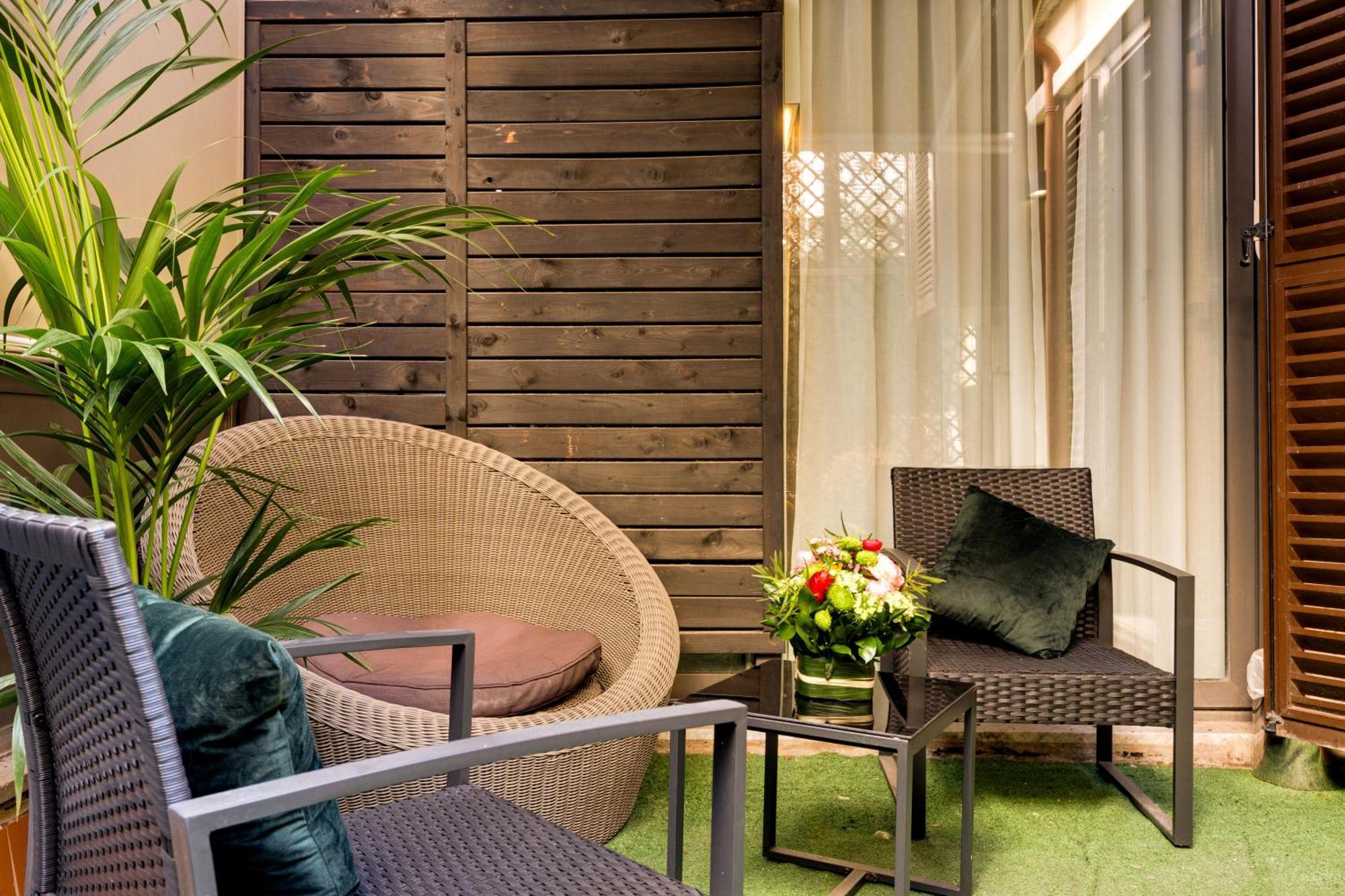 Luxury Suite Waterfall