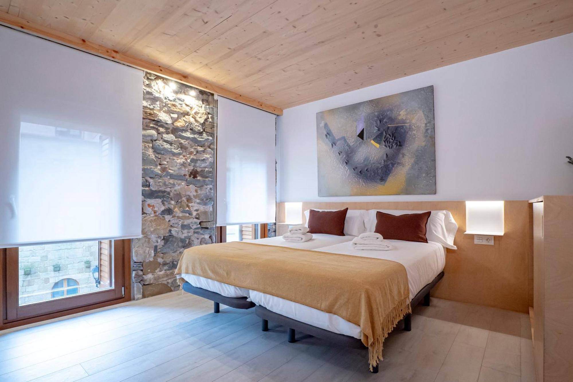 Twin Room,1506228766:JPEG