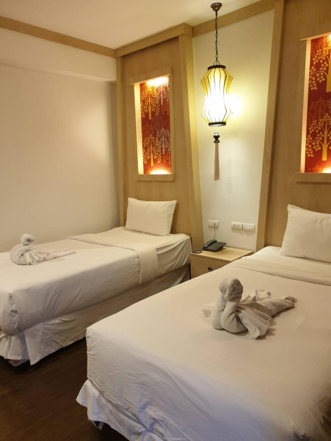 Standard Twin Room