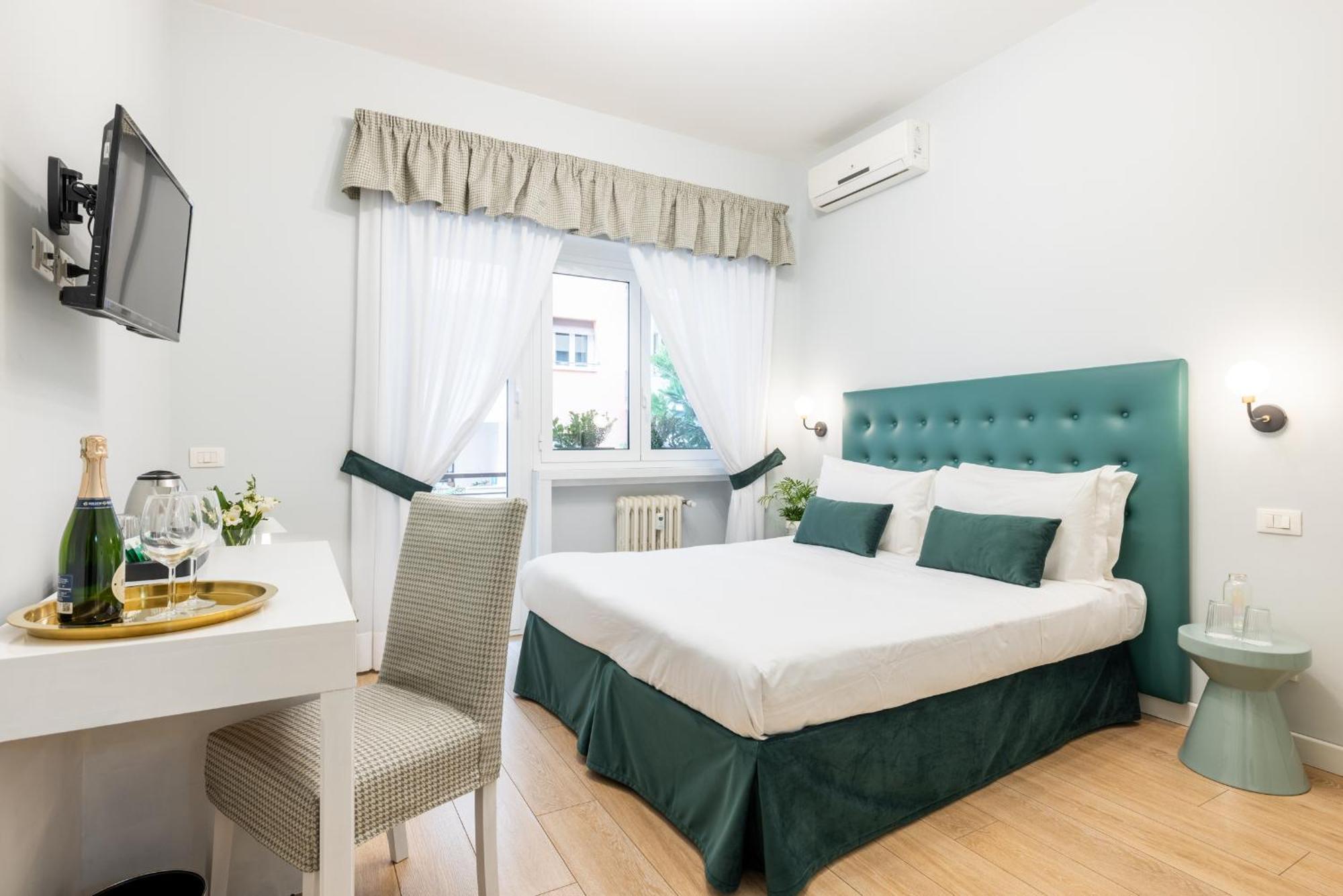 Double or Twin Room,1503213694:JPEG