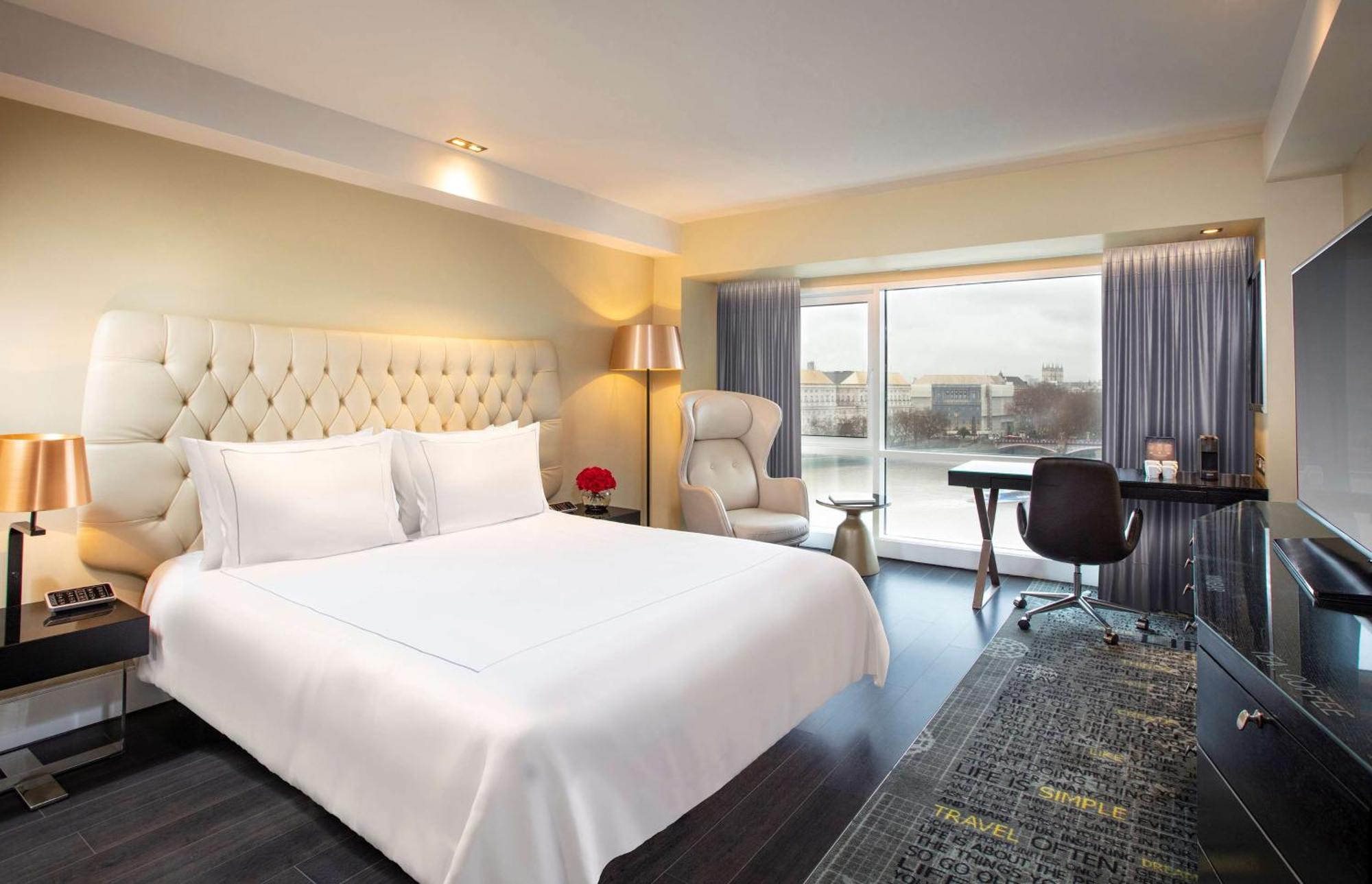Executive Double Room River View  