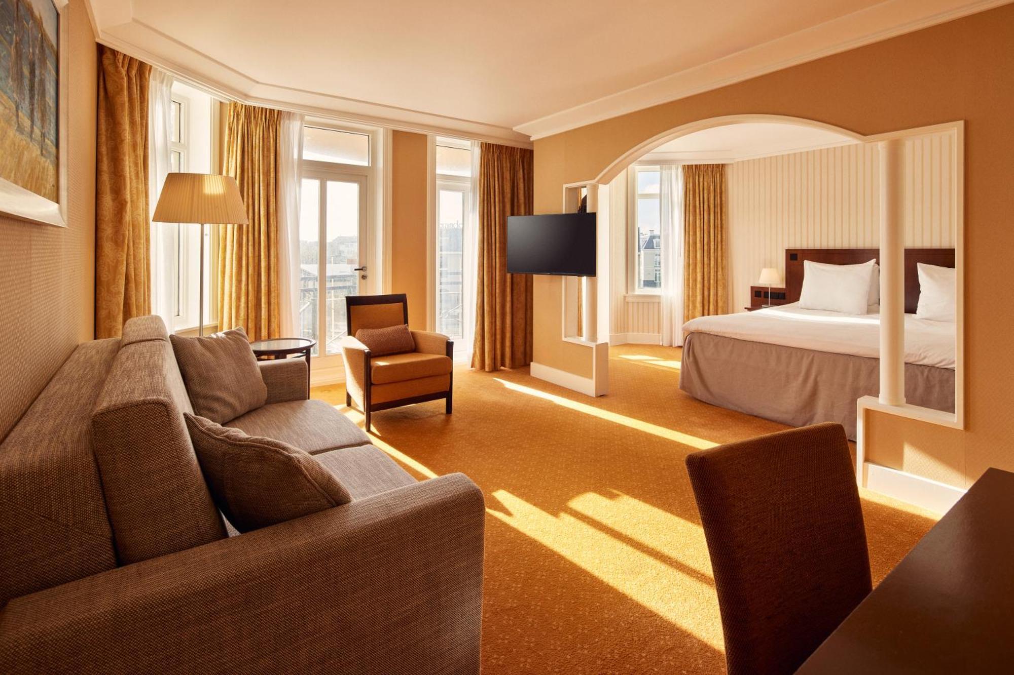 Junior Suite Village View